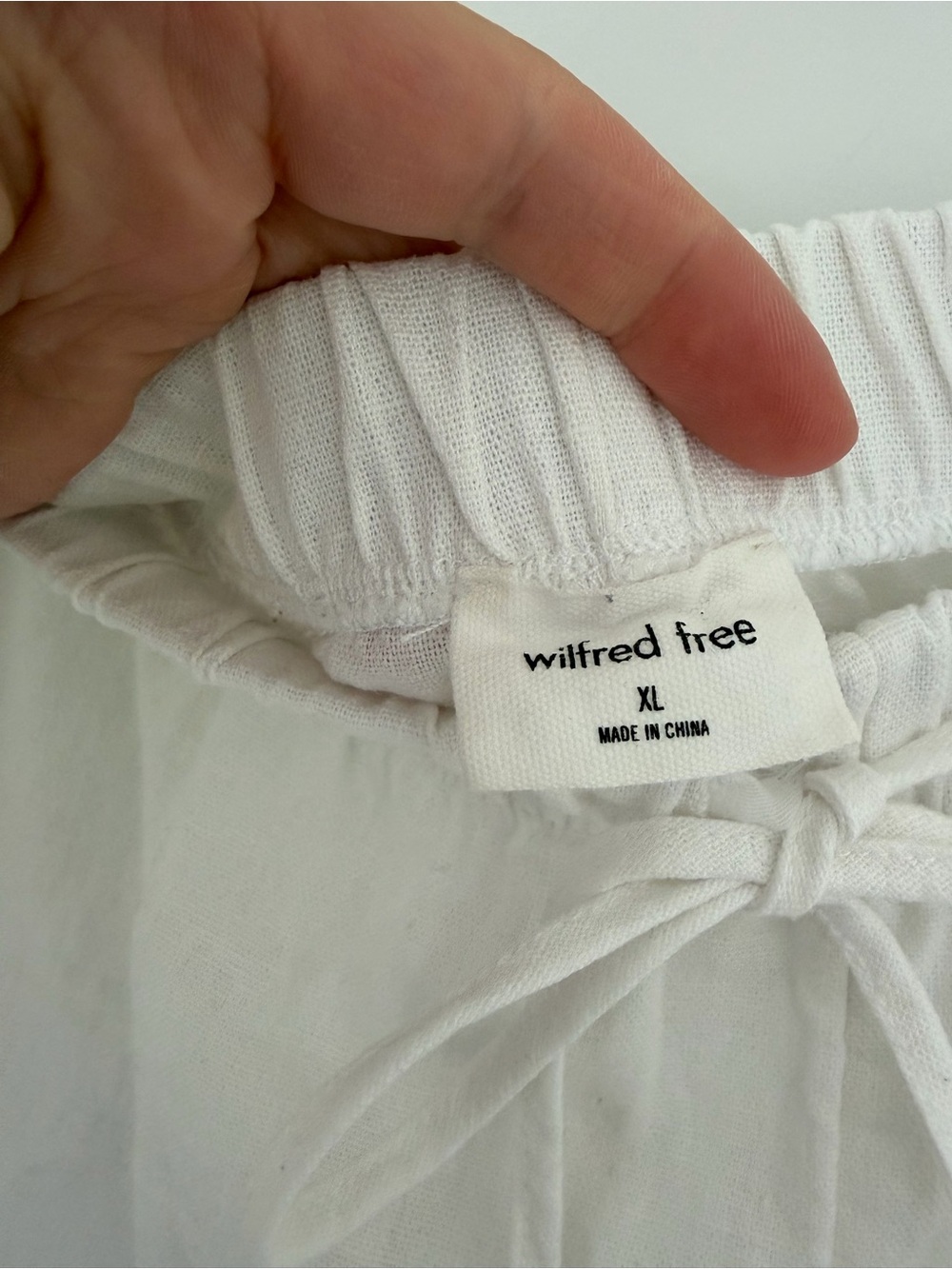 Wilfred Wide Leg Drawstring LinenPants in White - Picture 2 of 3